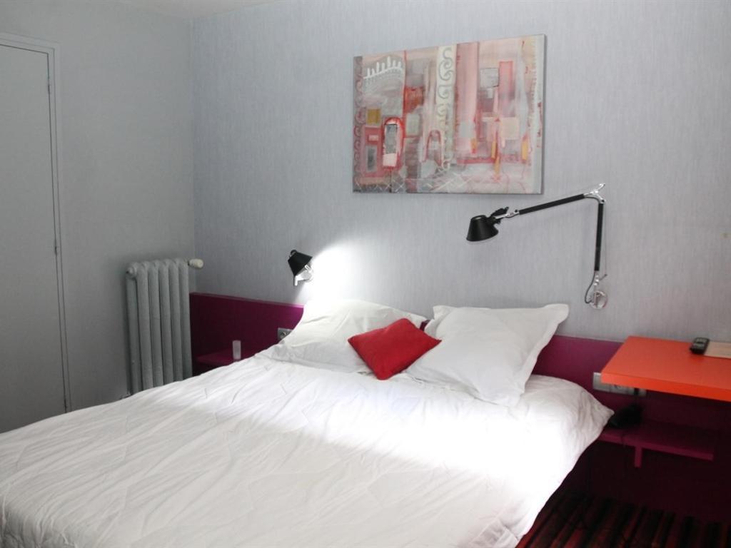Hotel Latino Reims Centre Room photo
