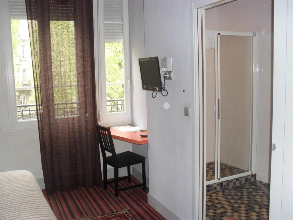 Hotel Latino Reims Centre Room photo